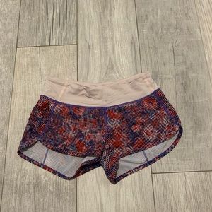 Lululemon shorts 2.5 inches size 2